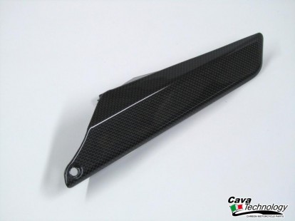 Protezione Superiore 
Catena in carbonio per MV AGUSTA Brutale Dragster 
800
