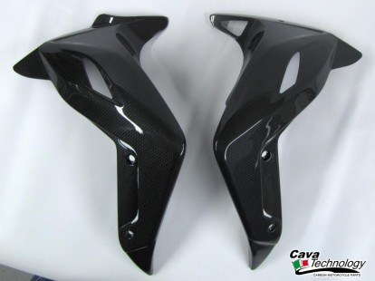 Laterali 
Radiatore in carbonio per MV AGUSTA Brutale 
920 / 990 / 1090